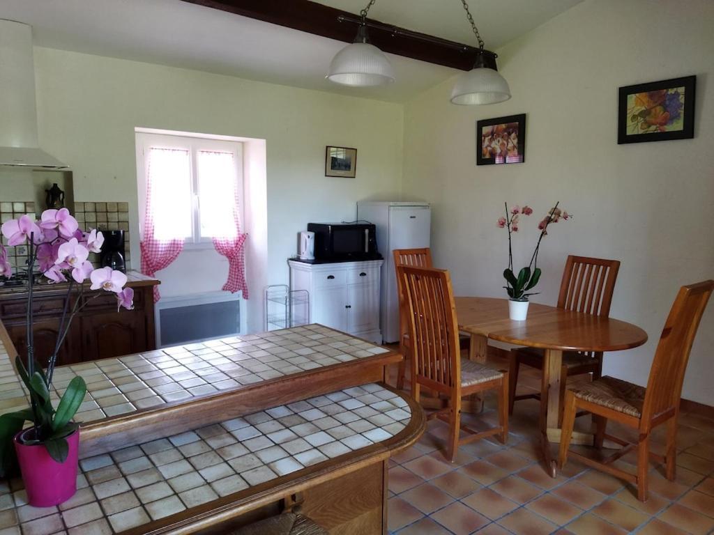 Maison De Campagne Au Coeur D'Un Elevage De Poneys Connemara Le Landreau Ngoại thất bức ảnh